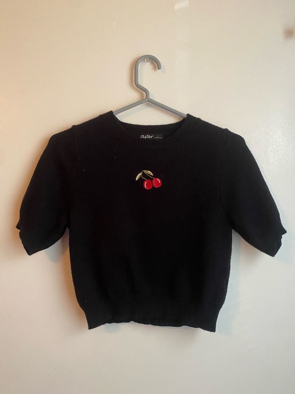 Black Short Sleeve Cherry Embroidered Sweater